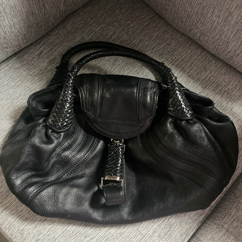 Elegant Black Leather Handbag